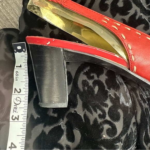 Etienne Aigner Red 2.5” Heeled Leather Pmups New - Picture 11 of 11